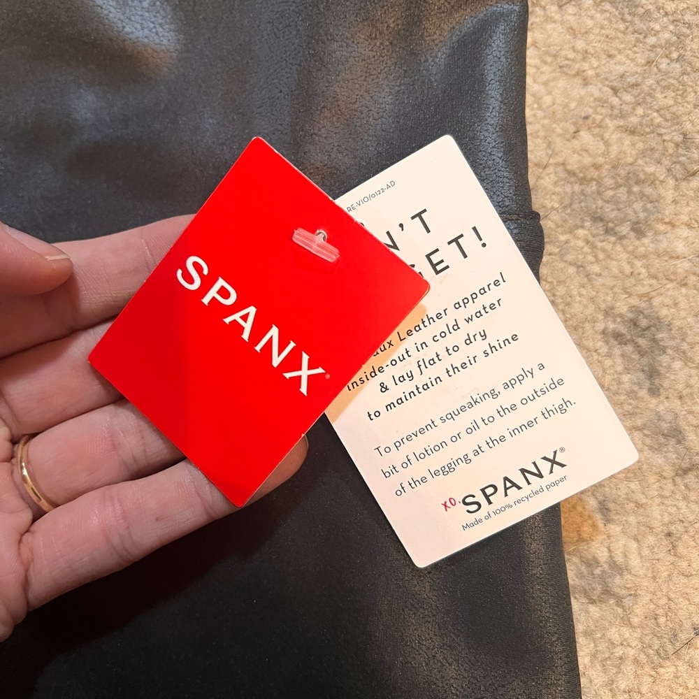 NWT Spanx Faux Leather Leggings - Picture 6 of 7